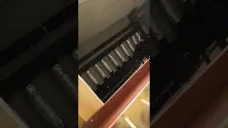 Пентхаус с воздуховодами, расположенными как в вертикальных, так и в горизонтальных плоскостях