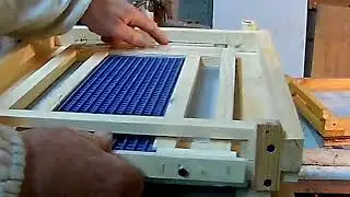Пчеловодство. Пыльцесборник донный.
