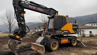 Preparing the freestyle track and transporting the damaged Scania for repair