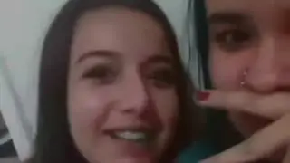 Última Live  de Yasmin Gabrielle com  sua  melhor amiga