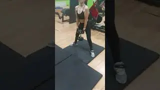 упражнение сумо , на внутреннюю часть бедра