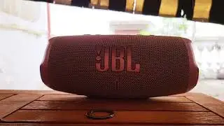 Sony XE200 vs JBL Charge 5 & LG PL7