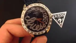 Guess W0023L5
