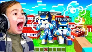 KLEINER JUNGE spielt MINECRAFT auf der YOUTUBER INSEL! 😂 (eskaliert komplett)