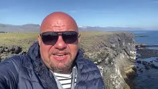 Грю́ндарфьордюр  Киркьюфеллсфосс