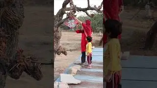 Mansi or Kite (पतंग) Beti kaha par Chad gayi 