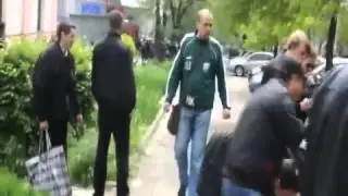 Ucraine.Mariuopol .Government forces attack civilians .09 05 2014