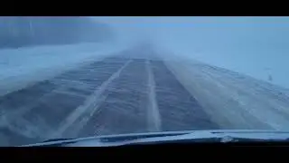 жесть а не погода грузовик слетел с дороги .