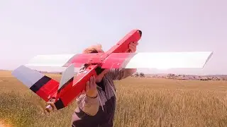 Wing screw mount for Experimental Airlines-style aircraft