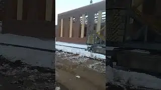 Суббота. Прикол. Вороны. Подмости.