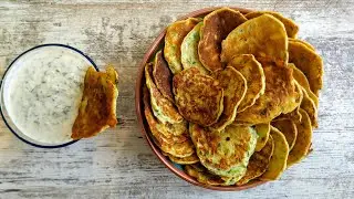 Diet zucchini pancakes