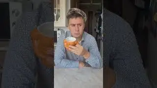 вопрос к знатокам, что он ел?🤣