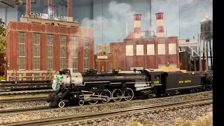 New Haven R1 Mountain takes on the Blue Line Lionel Legacy