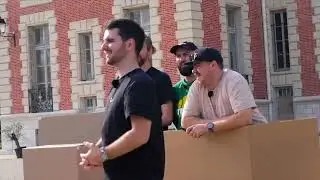 La nouvelle montre polémique de Amixem (et Etienne Moustache)