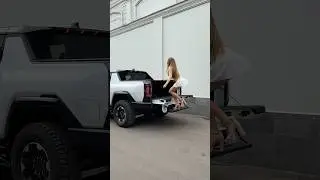 convenient ladder at the hummer