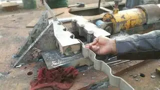 Hydraulic strip bending machine