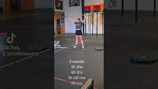 Mother and daughter workout. #fitness #gym #crossfit #girlswhoeat #bossbabetribe