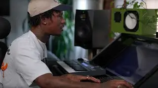 Lex Luger cooking up a trap beat on IG live 2024