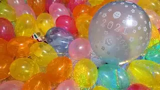 FUN 2021 NEW YEAR BALLOON POPS!!!