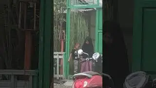 ibuk dan faiz kirim jajan ke mbak chansa di pondok manbauth thoyyibah sragen