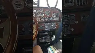 07/30/23 peterbilt 379 flat top