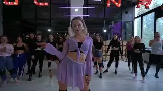 NRG VOGUE CAMP VOL  6️⃣   POLLY ORICCI — VOGUE FEMME