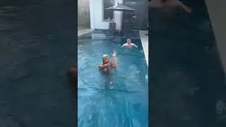 Gözde Akgün | Oha | 