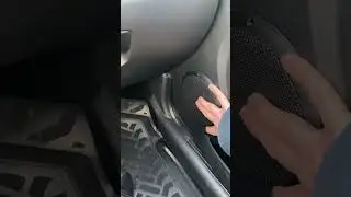 Сетки динамиков задевают бардачок, Лада Гранта?