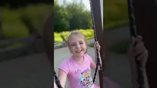 Опять снова эти качели с Алисиком сосисиком