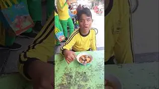 Fariz bagi kk farel bakso ya 