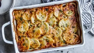 Cheesy Scalloped Potatoes (Potatoes Au Gratin)