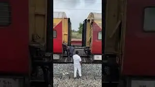 रेलवे की जॉब में सतर्कता और कुशलता का एक बेहतरीन नमूना