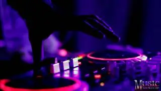 Netsky   Thunder feat  Emeli Sandé
