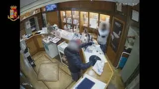 rapina in gioielleria a Soccavo