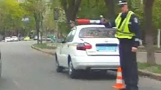 Инспектор извинился за остановку без причины