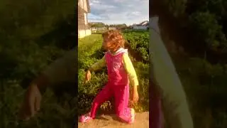 Как Даша танцивала !!!!