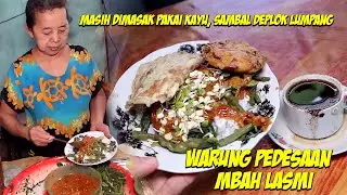 Sarapan Sego Pecel Porsi Jumbo di warung Mbah Lasmi! 6000 seporsi penuh full!