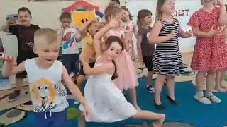 www.KT-Extra.pl pokaz w przedszkolu 104 gr starszaków