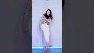 XG - 'X-GENE' 🧬 (ft. Top from Fashion Chingu) 