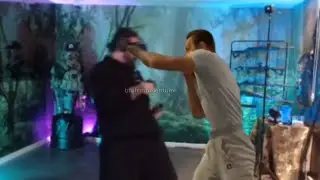 Tuğkan abi, boks yaparken ne hissediyor ?