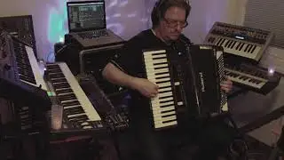 Loomeer - Brain Silencer 01 - version 2 with Accordion [electronic music improvisation]