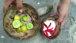 Primitive survival skills  finding big Squid at River   примитивные технологии .новые амазонки.