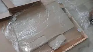 Стеклянный стол