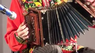 Саратовская гармошка. Левая рука - Басы и Аккорды.