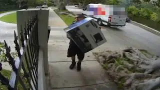 Broken parcel deliveries finally solved thanks to Slimbox