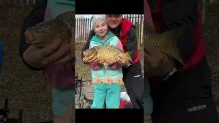Ну что, подписчики, поймали мы!😂 #рыбалка #тайнырыбака #весенняярыбалка
