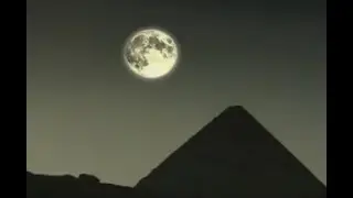 Луна́ — естественный спутник Земли.