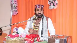 नादौन के कलूर में भागवत कथा आनंद लेते हुए