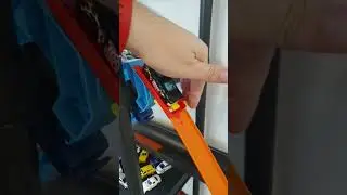 Bus vs Lamborghini Aventador