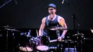 Tim Ivanov. Drum solo with people at the gig (fan-video)